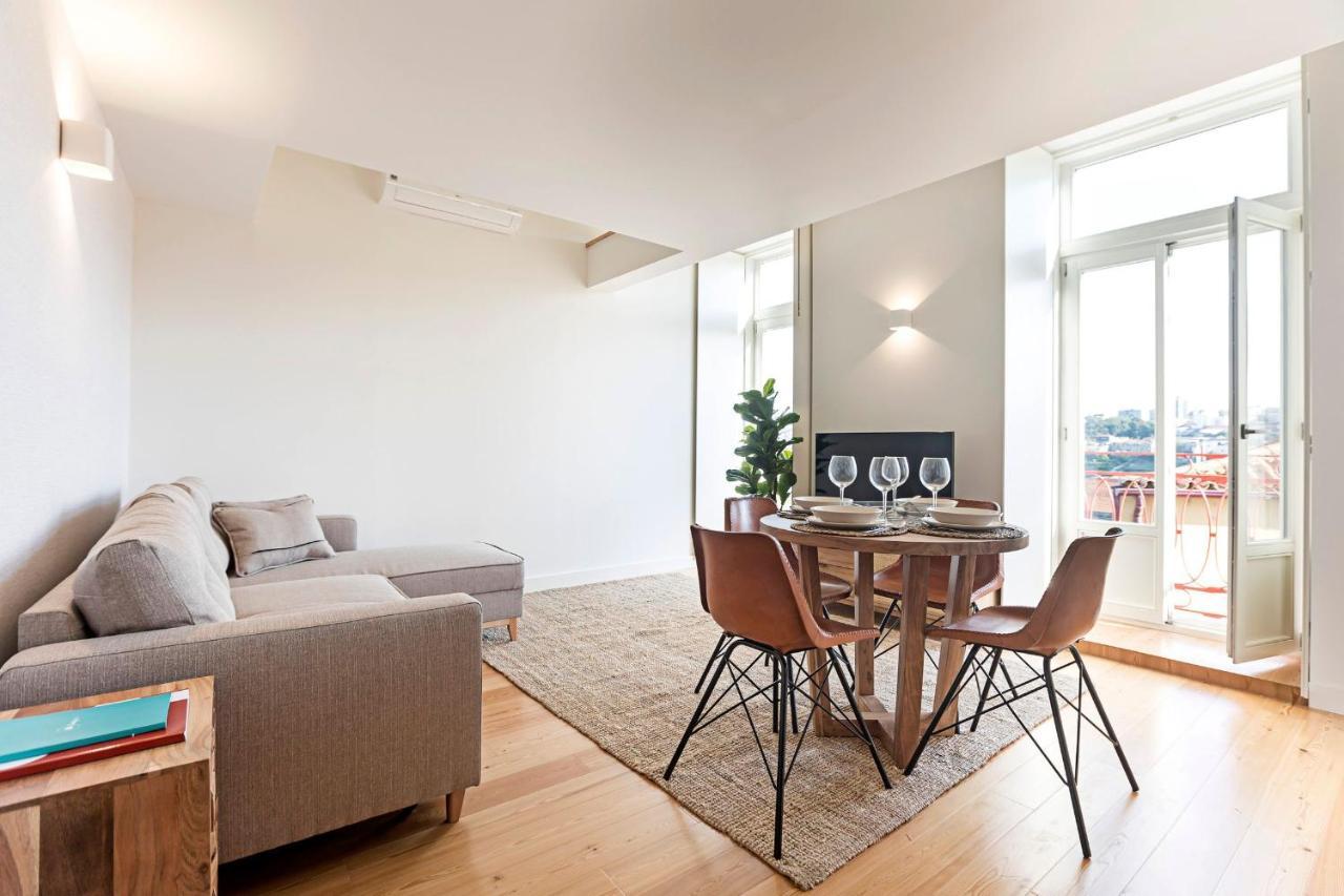 Stunning Duplex Near River By Lovelystay Porto Eksteriør billede